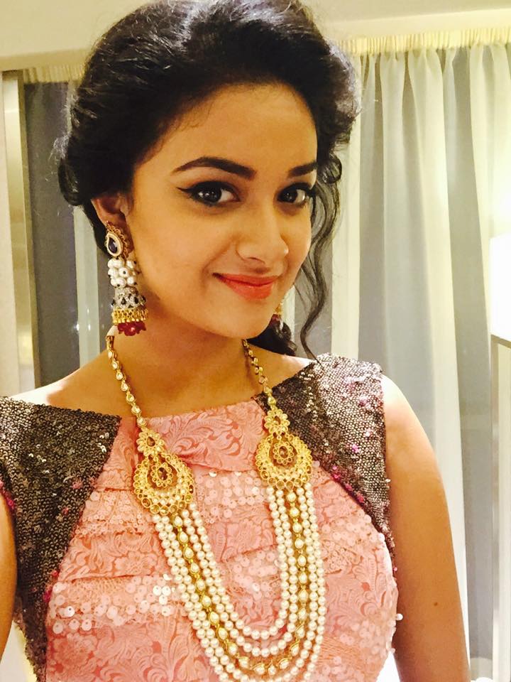 720px x 960px - Keerthi Suresh - Recent HD Photo Gallery